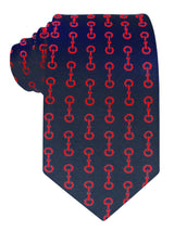 corbata seda azul marino estribos rojos