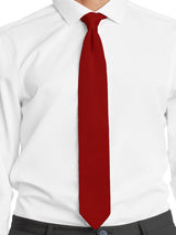 corbata punto pico granate