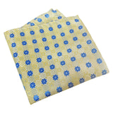 set pajarita y pañuelo amarillo flores azules